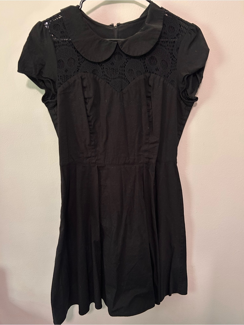 Classic Black Lace-Yoke Peter Pan Collar